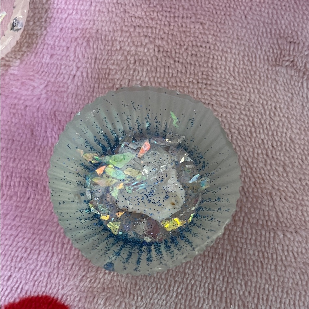 Colorful Resin Paperweights Set - Picture 4 of 9